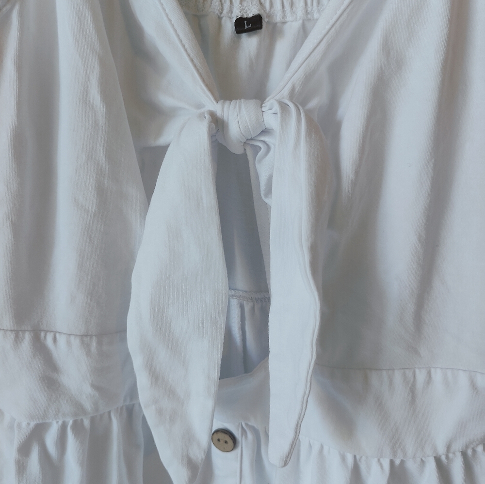 White Spaghetti Strap Dress with Sternum Cutout and Bow, Buttons - Size Large - Picture 9 of 12